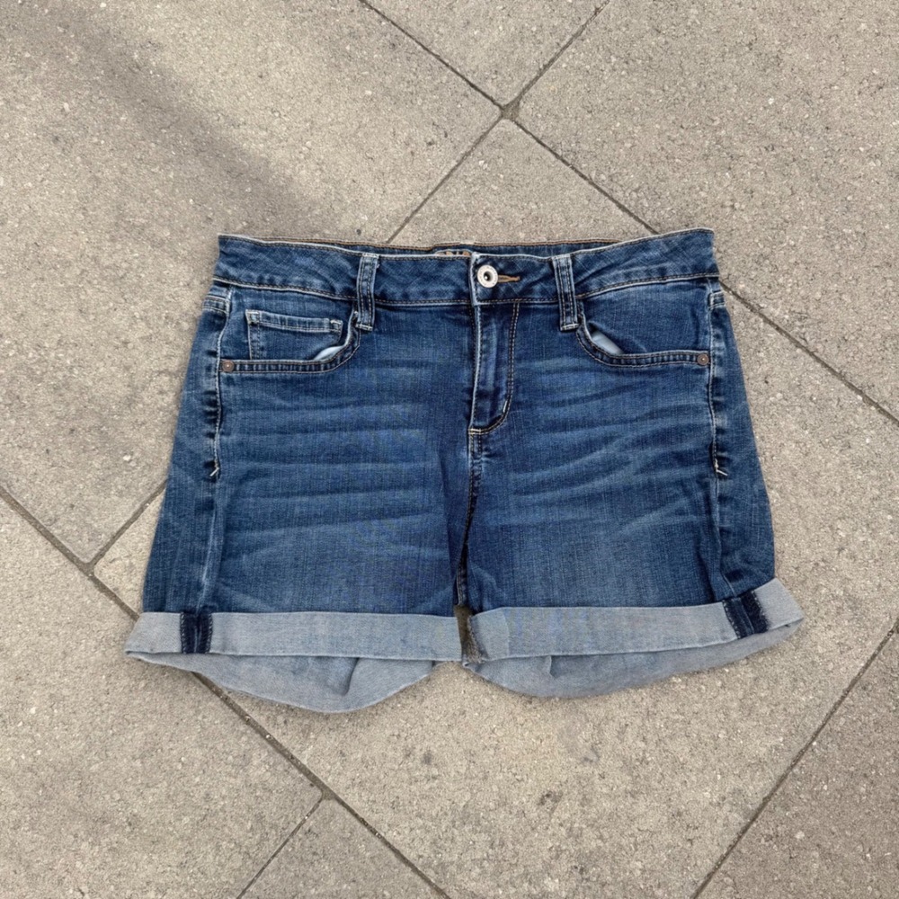 Arizona Jean Co Womens Cuffed Denim Shorts Medium Wash Blue Size 7